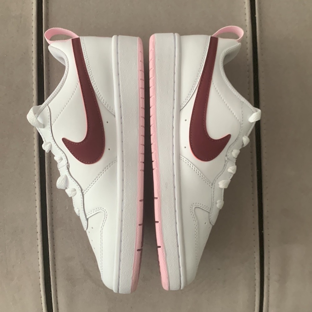 Nike Court Borough Low 2 NWOB "White Dark Beetroot " Sneakers size US 5.5Y - Picture 12 of 17